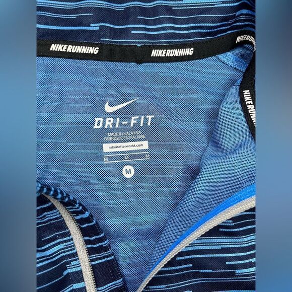 Nike dri fit fitted running shirt sz medium - Picture 2 of 3